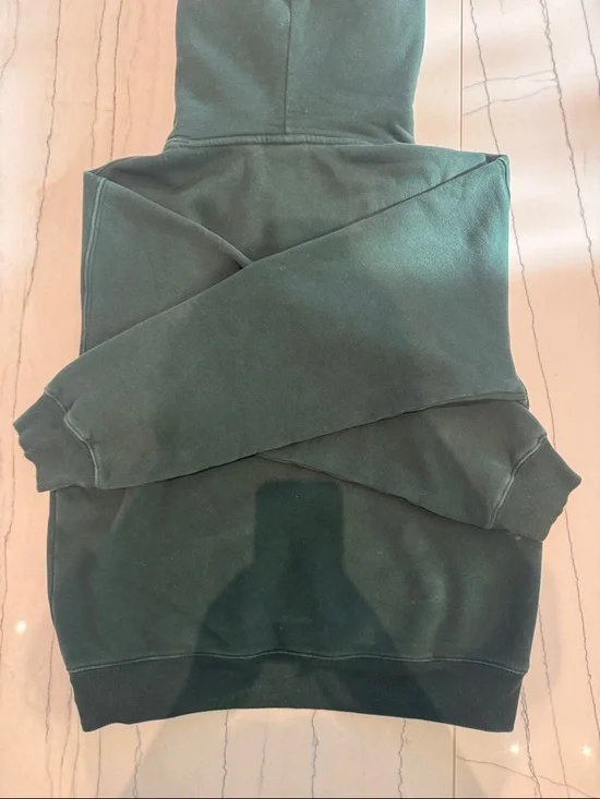 Aritzia- Camous Green Perfect Fit Hoodie (Brand New) - XS - Picture 9 of 9